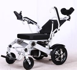 Elektrický skladací invalidný vozík SELVO i4500E s nastaviteľným operadlom